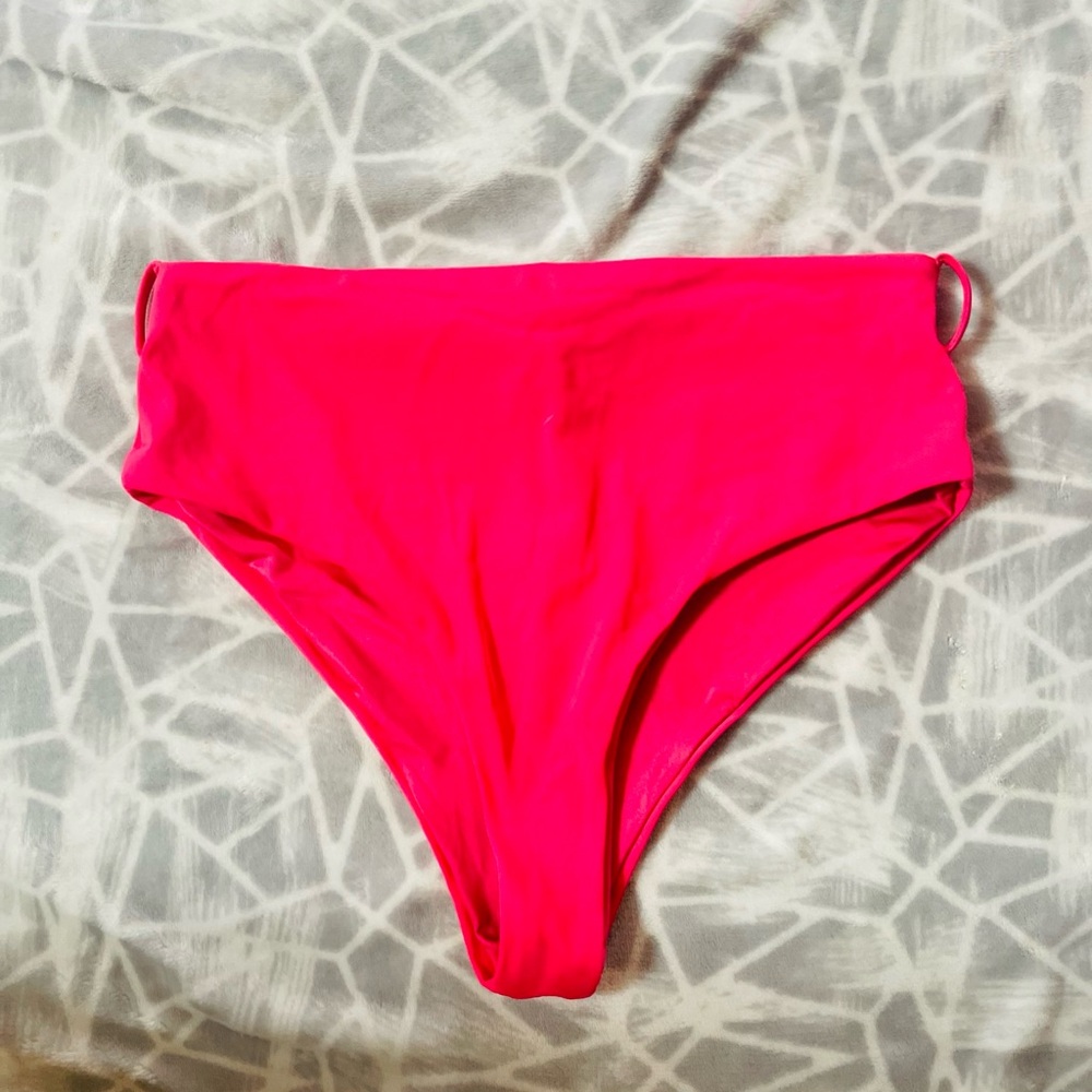 Aqua Bendita XL bottoms
